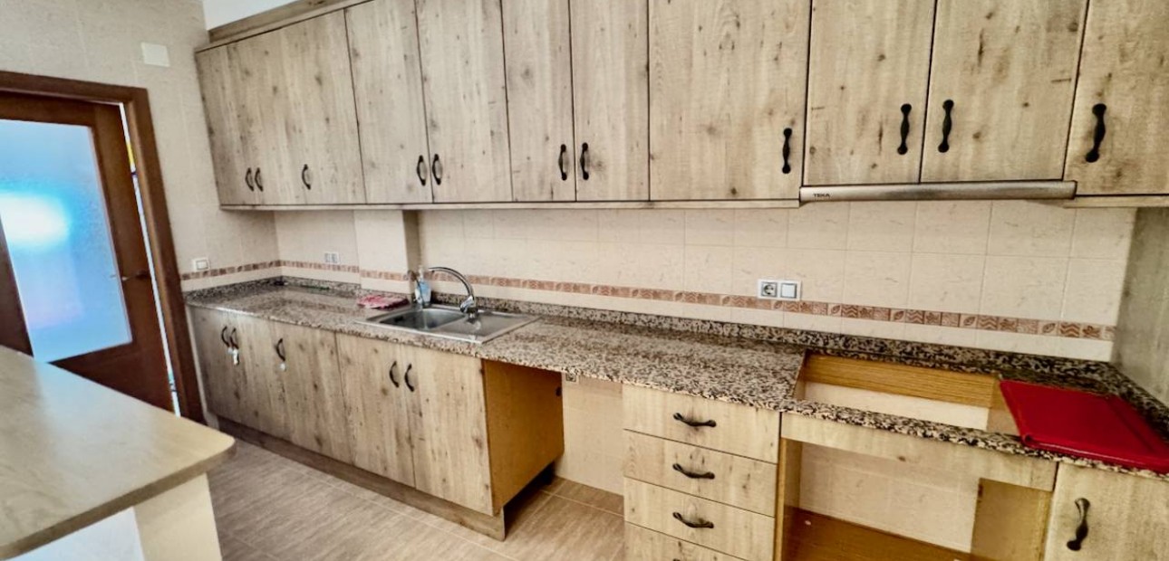 Herverkoop - Appartement / flat -
Formentera del Segura