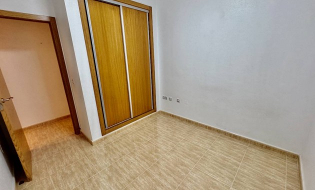 Herverkoop - Appartement / flat -
Formentera del Segura