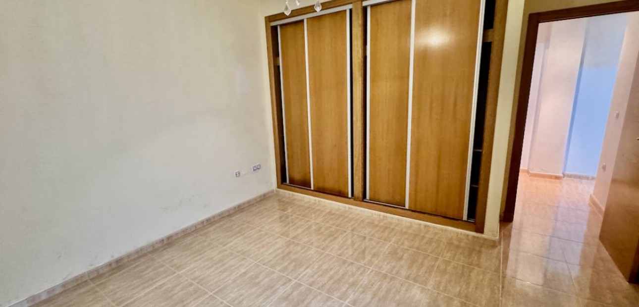 Herverkoop - Appartement / flat -
Formentera del Segura