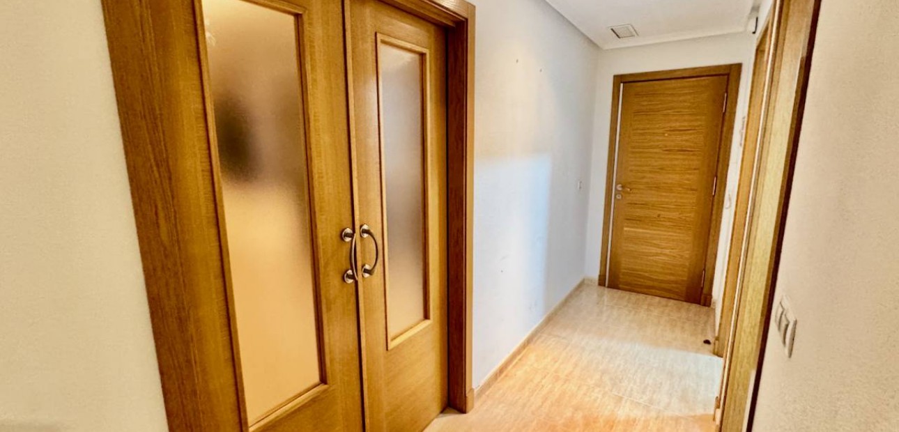 Herverkoop - Appartement / flat -
Formentera del Segura