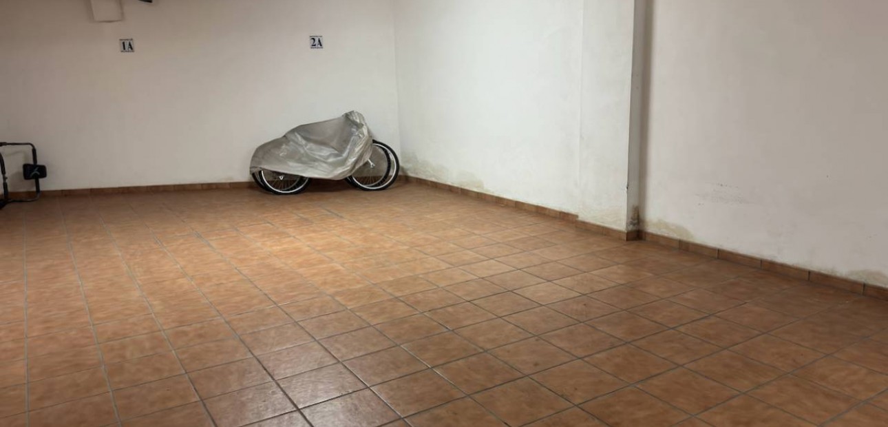 Herverkoop - Appartement / flat -
Formentera del Segura