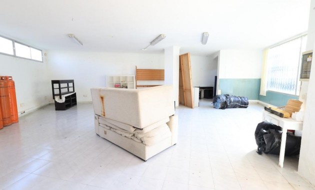 Venta - Commercial Unit -
Orihuela Costa - La Zenia