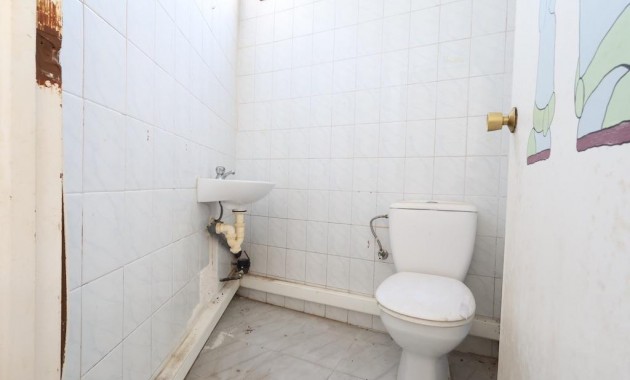 Venta - Commercial Unit -
Orihuela Costa - La Zenia