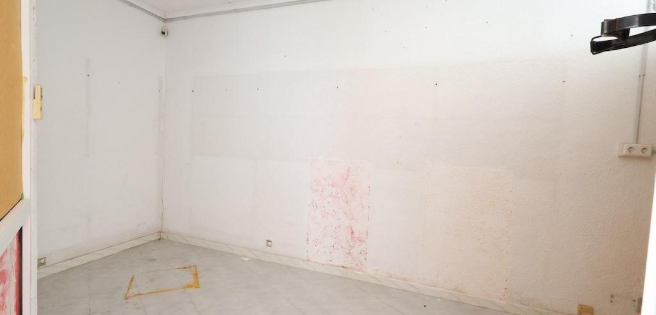 Venta - Commercial Unit -
Orihuela Costa - La Zenia