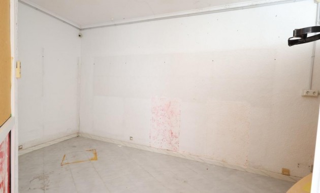 Venta - Commercial Unit -
Orihuela Costa - La Zenia