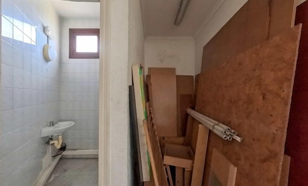 Venta - Commercial Unit -
Orihuela Costa - La Zenia