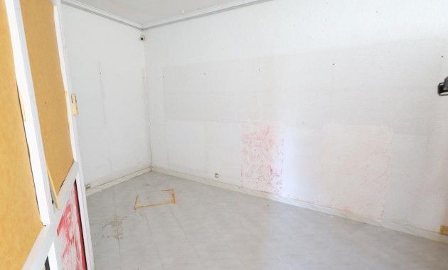 Venta - Commercial Unit -
Orihuela Costa - La Zenia