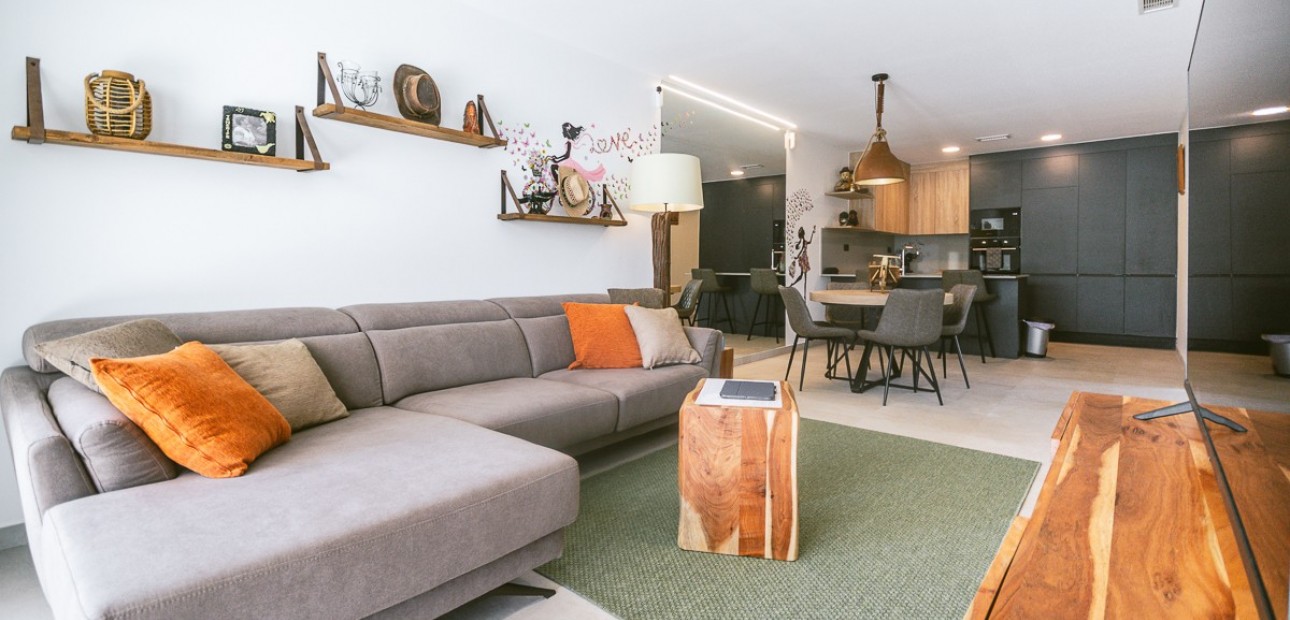 Herverkoop - Appartement / flat -
Lo Crispin