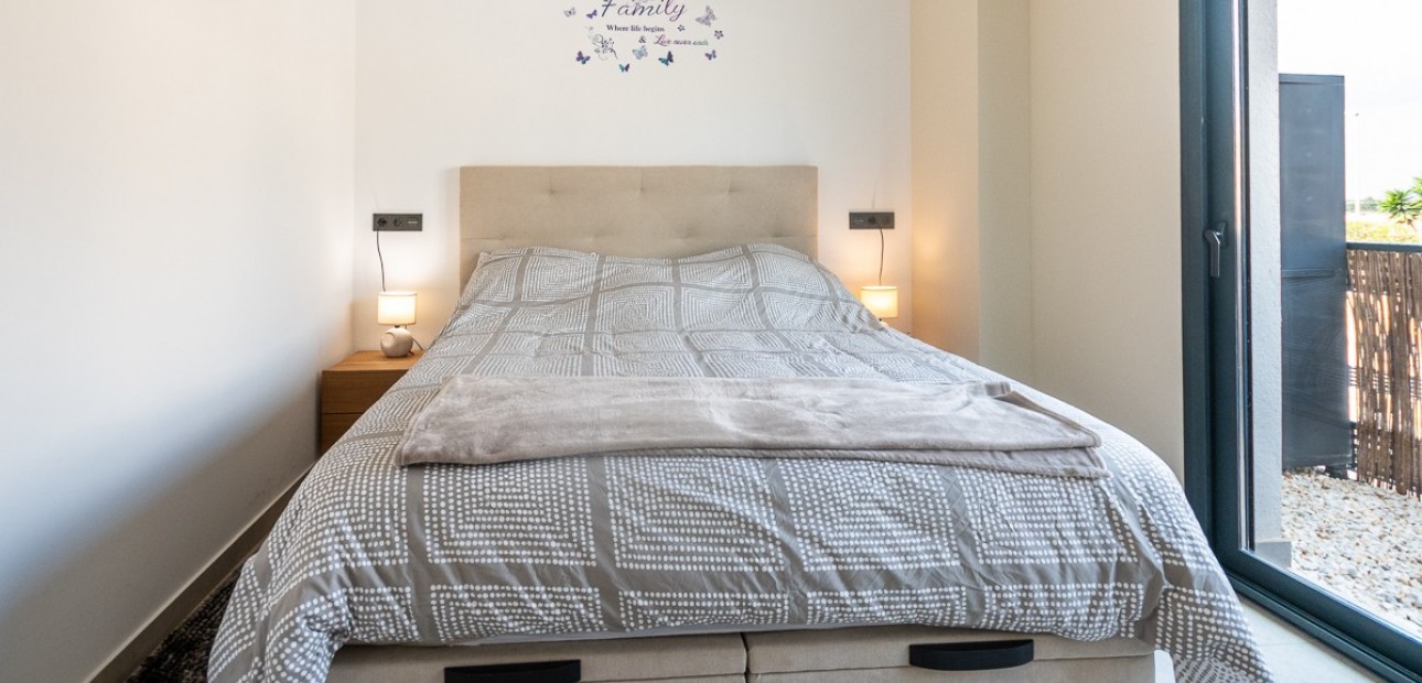 Herverkoop - Appartement / flat -
Lo Crispin