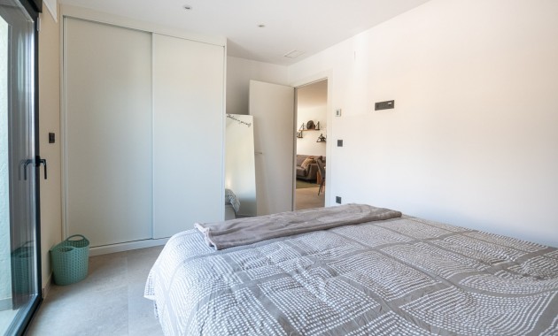 Herverkoop - Appartement / flat -
Lo Crispin