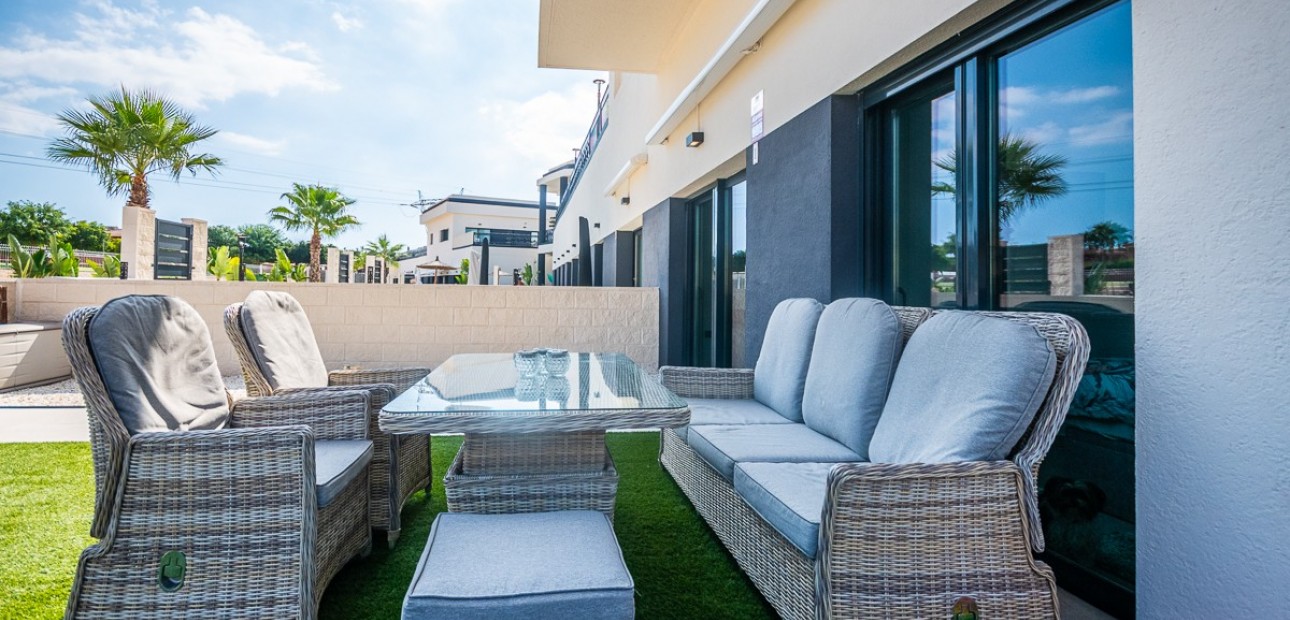 Herverkoop - Appartement / flat -
Lo Crispin