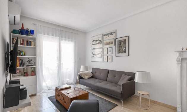 Sale - Apartment / flat -
Torrevieja - torrevieja