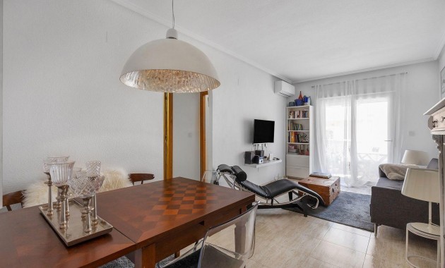 Sale - Apartment / flat -
Torrevieja - torrevieja