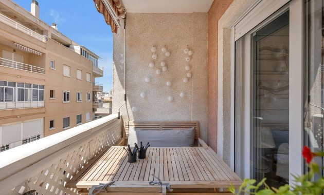 Sale - Apartment / flat -
Torrevieja - torrevieja