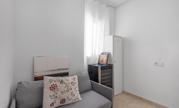 Sale - Apartment / flat -
Torrevieja - torrevieja