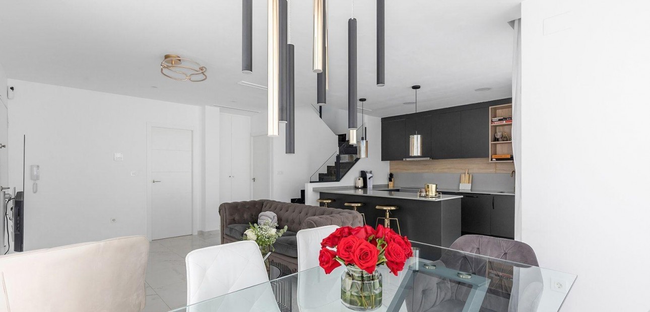 Sale - House -
Los Montesinos - Pueblo 8