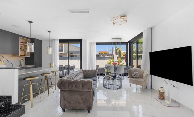 Sale - House -
Los Montesinos - Pueblo 8