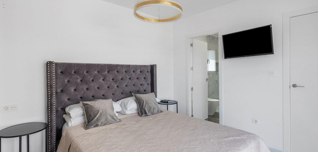 Sale - House -
Los Montesinos - Pueblo 8