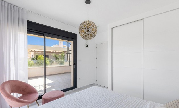 Sale - House -
Los Montesinos - Pueblo 8