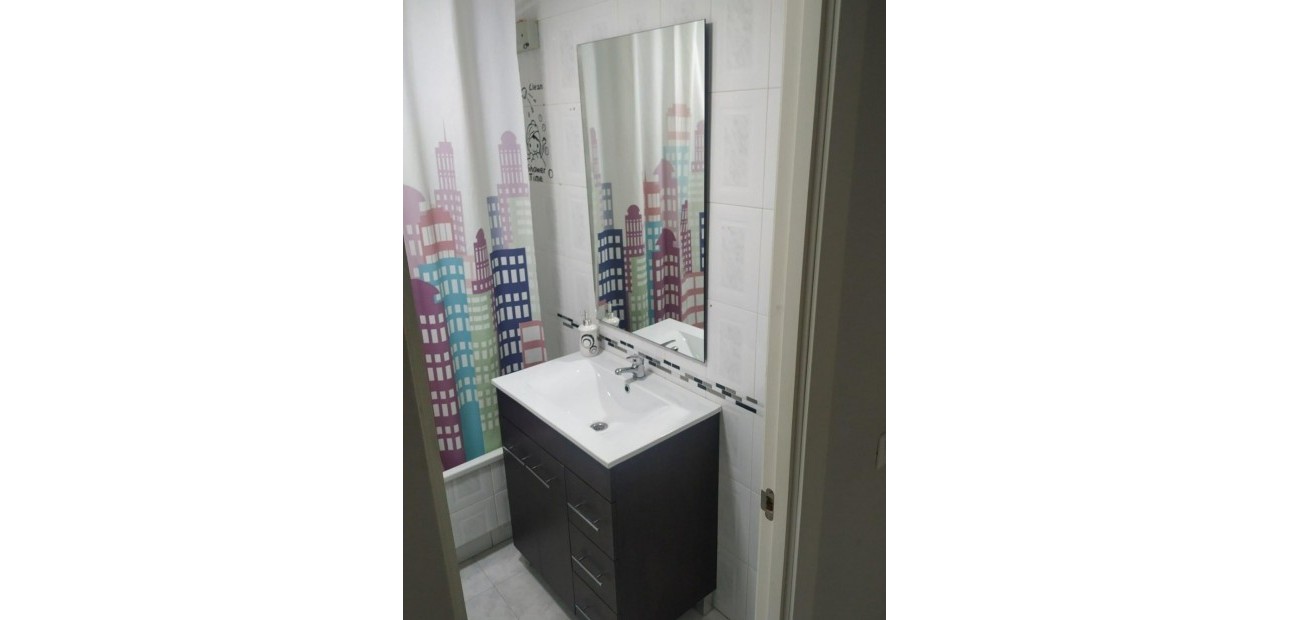 Sale - Studio -
Torrevieja - Centro