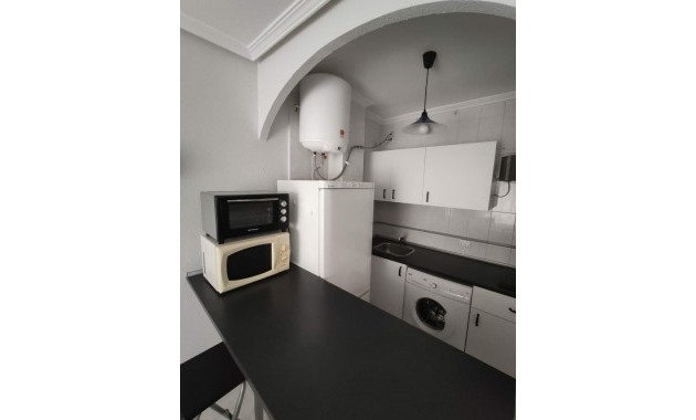 Sale - Studio -
Torrevieja - Centro