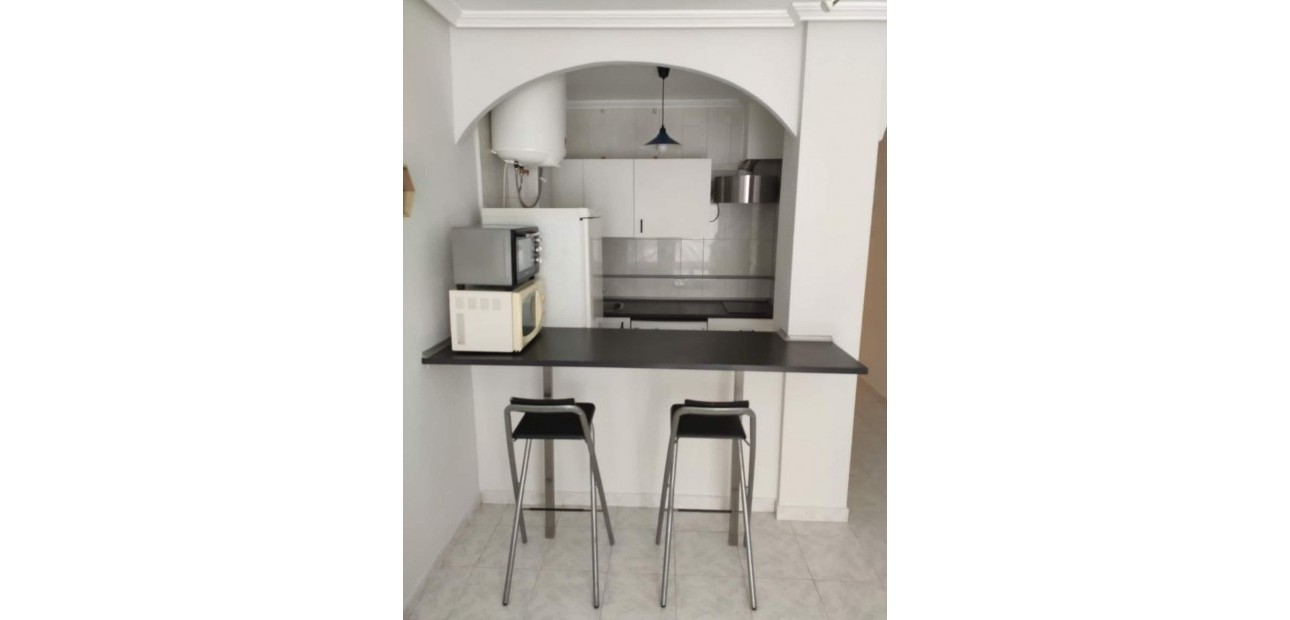 Sale - Studio -
Torrevieja - Centro