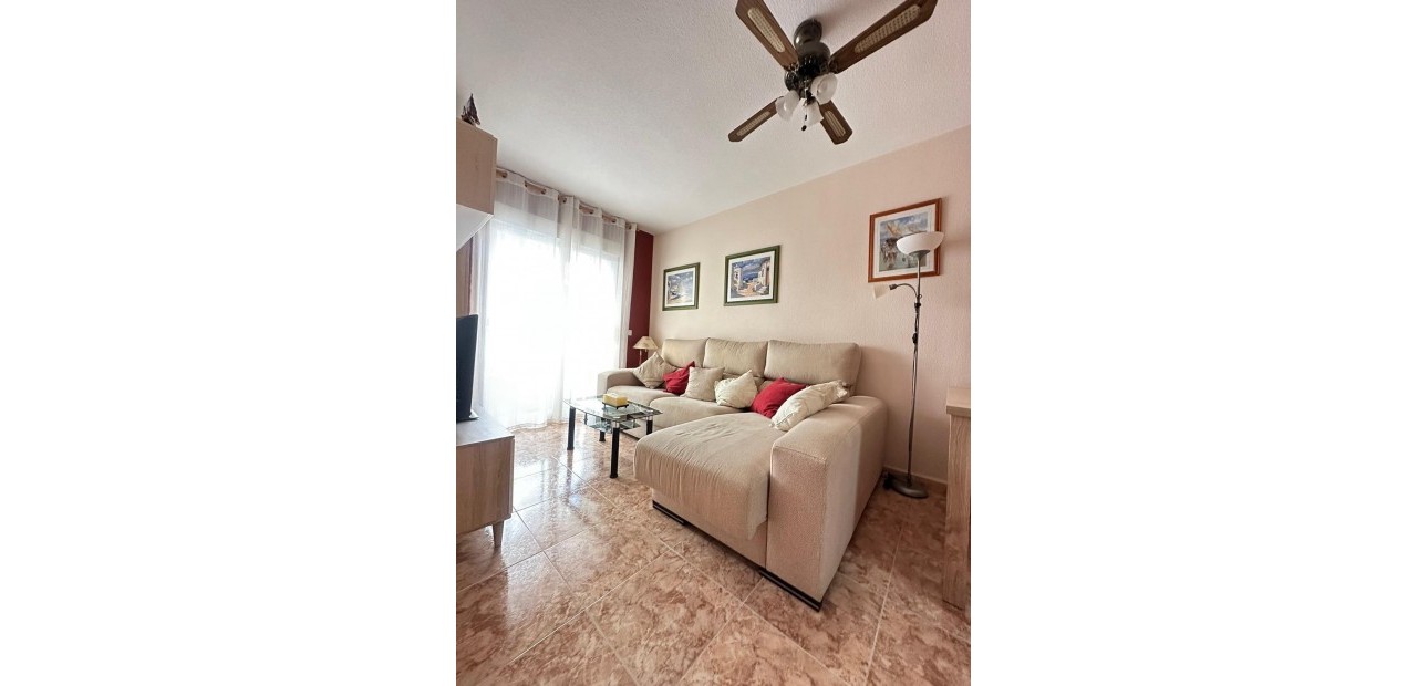Herverkoop - Appartement / flat -
Torrevieja - Estacion de autobuses