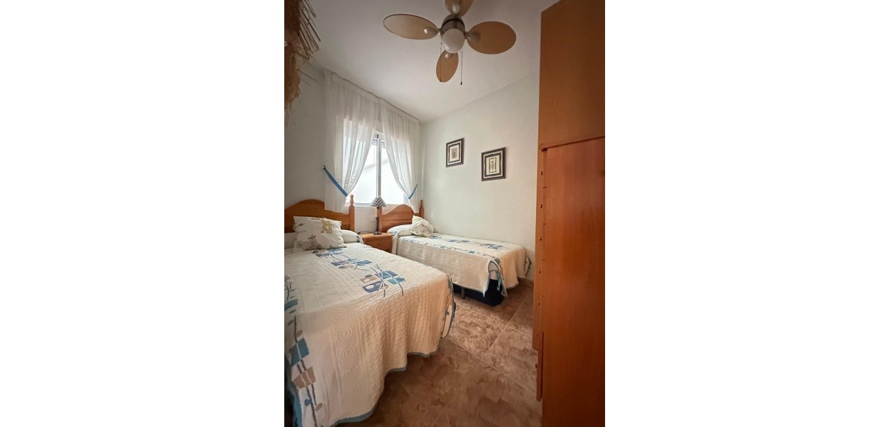 Herverkoop - Appartement / flat -
Torrevieja - Estacion de autobuses
