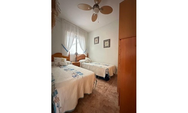 Herverkoop - Appartement / flat -
Torrevieja - Estacion de autobuses