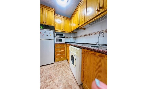 Herverkoop - Appartement / flat -
Torrevieja - Estacion de autobuses