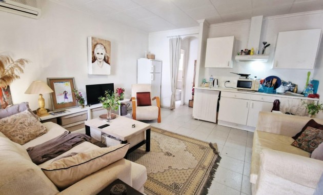 Sale - Apartment / flat -
Torrevieja - La Siesta - El Salado - Torreta