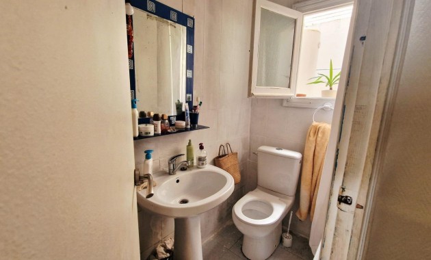 Sale - Apartment / flat -
Torrevieja - La Siesta - El Salado - Torreta