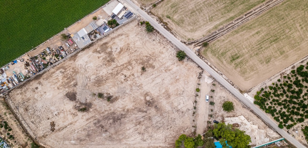 Sale - House -
Orihuela