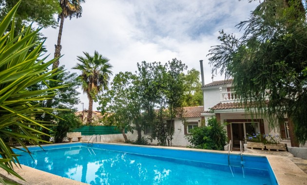 Sale - House -
Orihuela