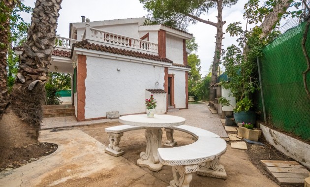 Sale - House -
Orihuela