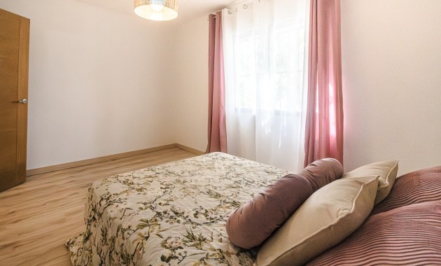 Sale - House -
Orihuela