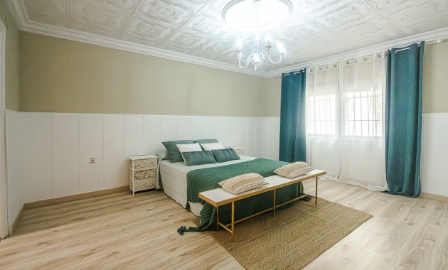 Sale - House -
Orihuela