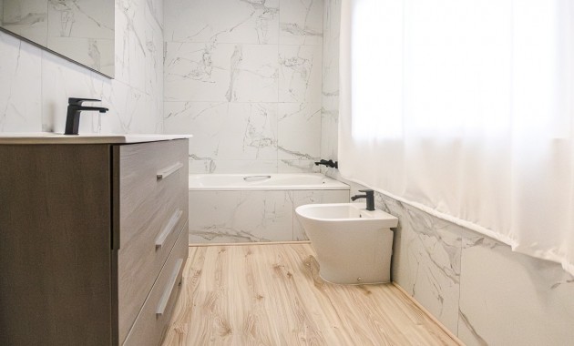 Sale - House -
Orihuela