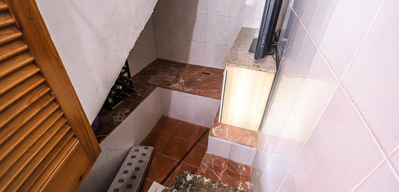 Sale - House -
Orihuela