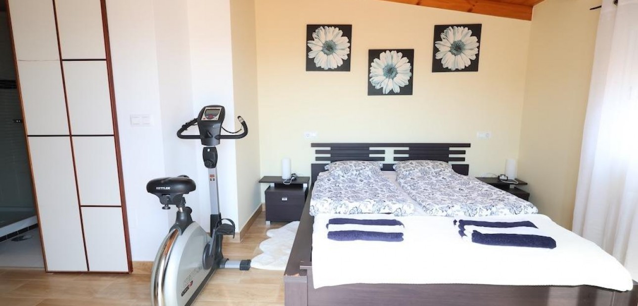 Herverkoop - Penthouse -
Pilar de la Horadada - Pueblo Latino