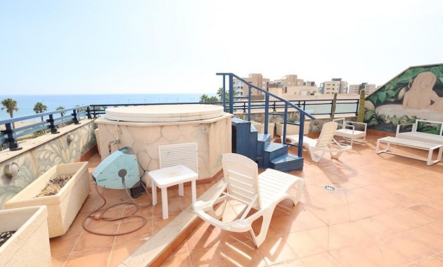 Herverkoop - Penthouse -
Pilar de la Horadada - Pueblo Latino