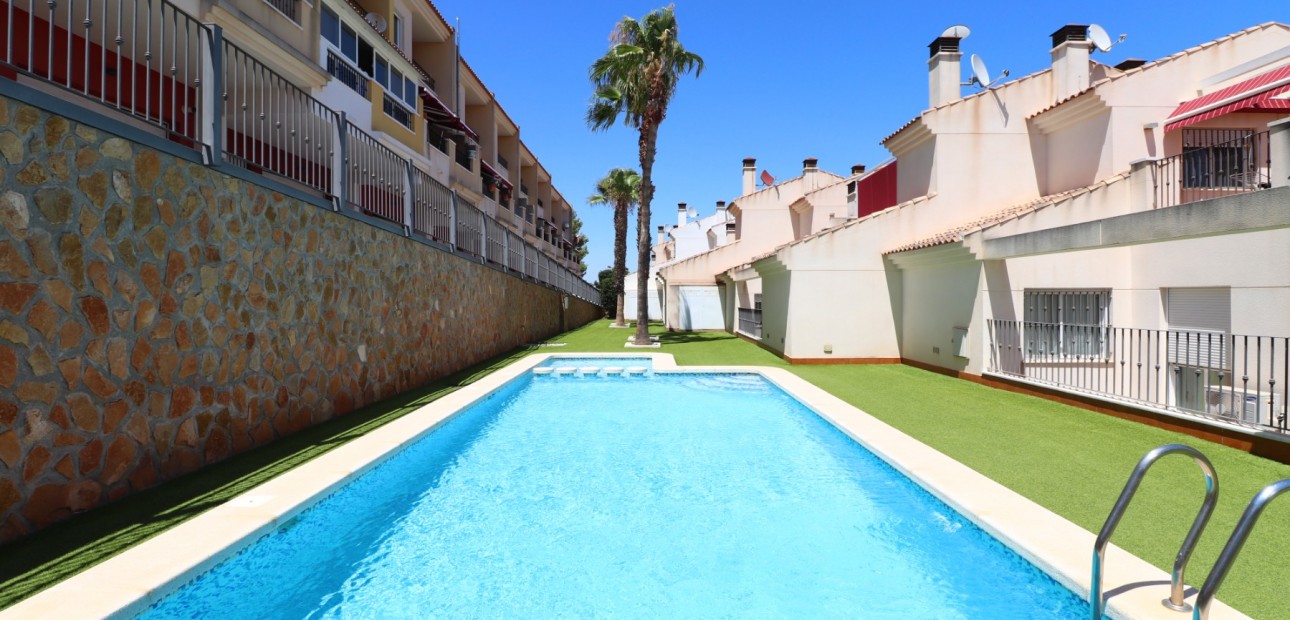 Sale - Townhouse -
Benijofar - Benijofar - Village