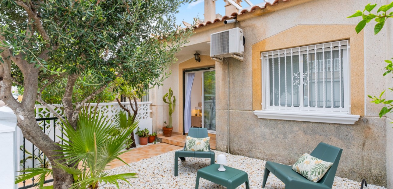 Herverkoop - Bungalow -
Orihuela Costa - Villamartin