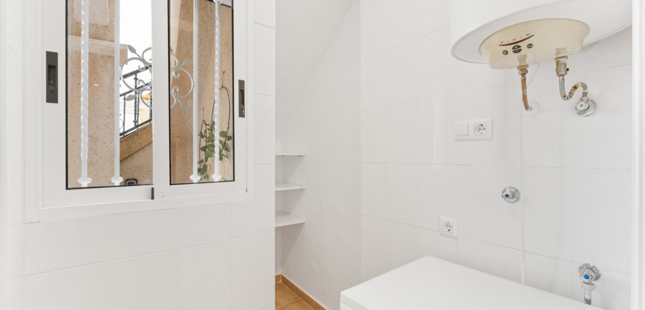 Herverkoop - Bungalow -
Orihuela Costa - Villamartin