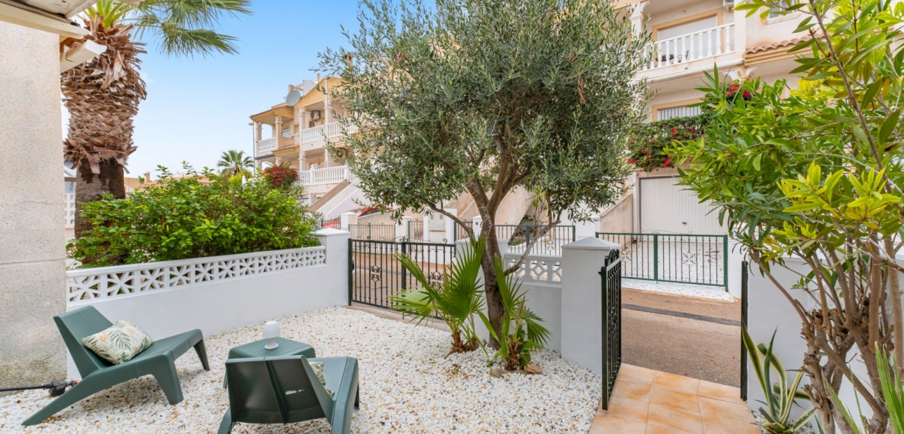 Herverkoop - Bungalow -
Orihuela Costa - Villamartin