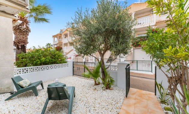 Herverkoop - Bungalow -
Orihuela Costa - Villamartin