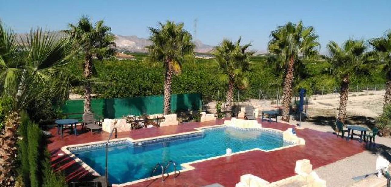 Herverkoop - Villa -
La Matanza