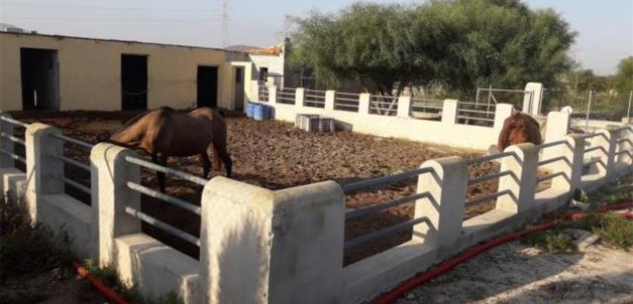 Herverkoop - Villa -
La Matanza