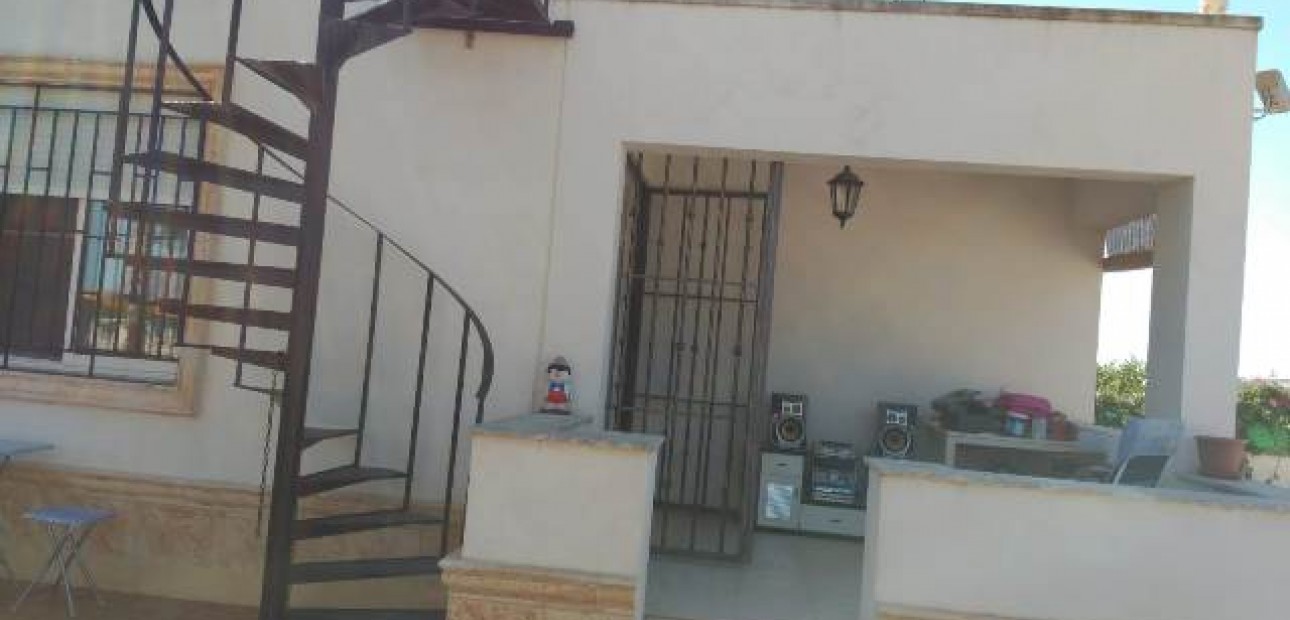 Herverkoop - Villa -
La Matanza