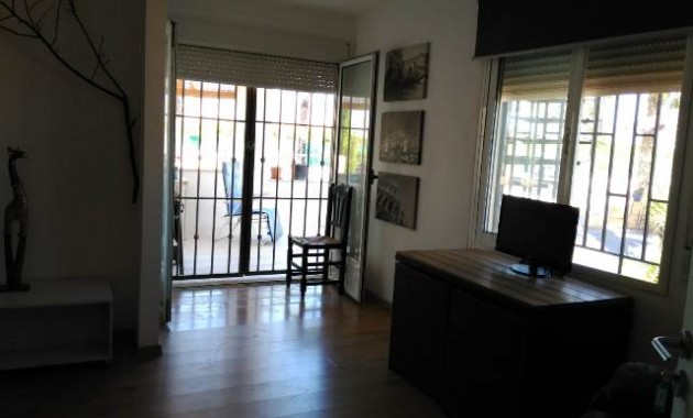 Herverkoop - Villa -
La Matanza